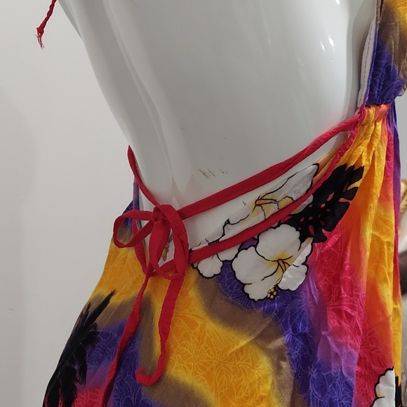 Beautiful Women's dress - Picture 5 of 8